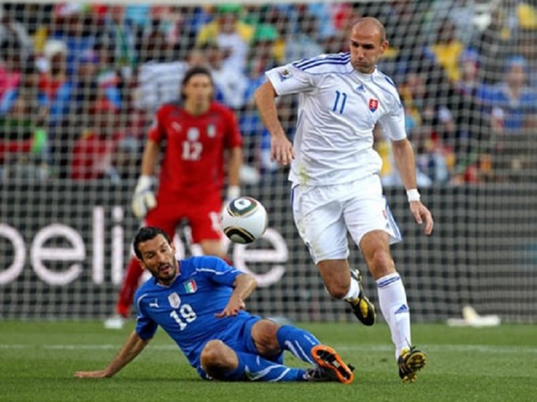 Ý đã trở thành cựu vô địch sau trận đấu với Slovakia